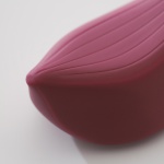 SexShop - Stymulator łechtaczki z najdelikatniejszego silikonu na rynku - Iroha by Tenga Tori Vibrator  - online
